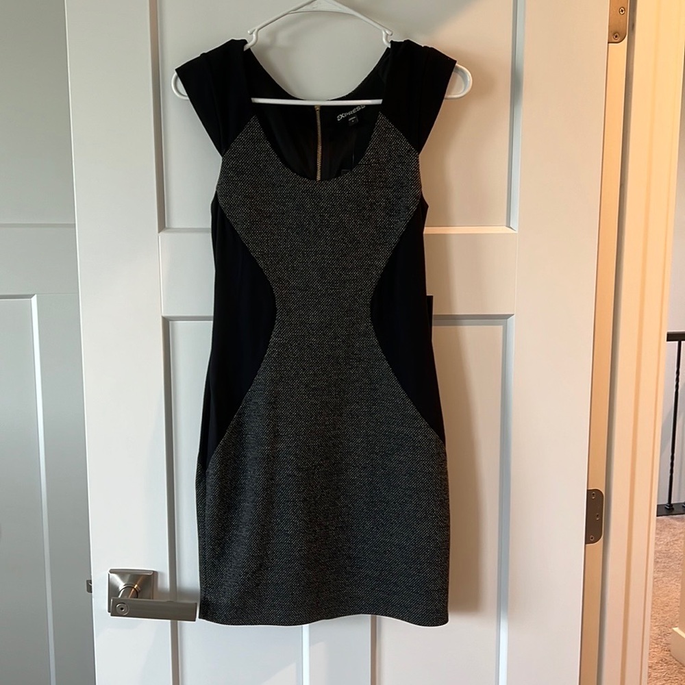 Express bodycon grey/black dress. Size 0. NWT.